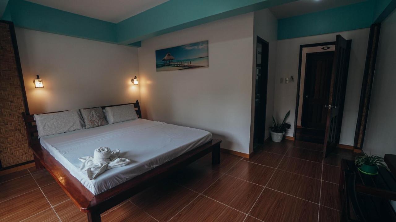 Point 303 Resort General Luna  Buitenkant foto