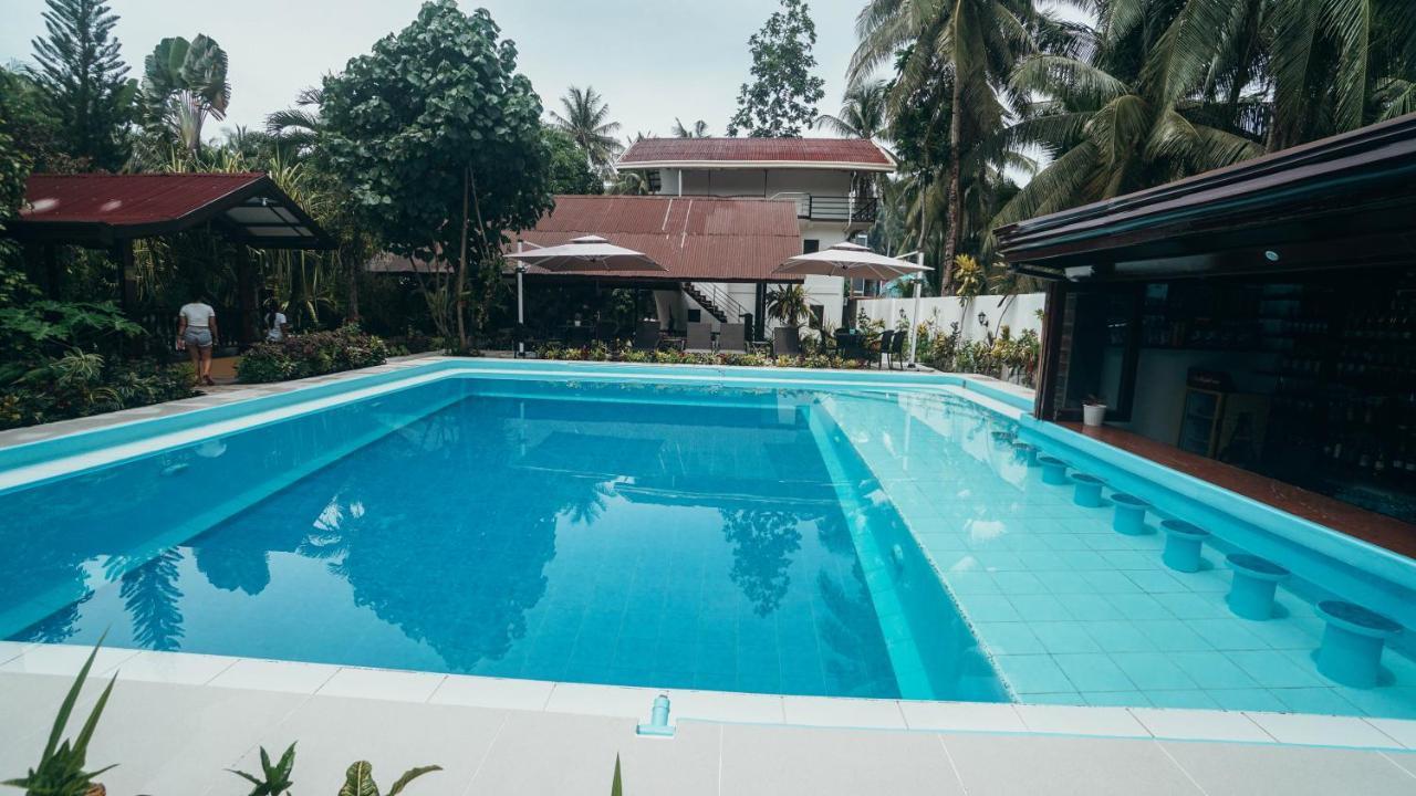 Point 303 Resort General Luna  Buitenkant foto