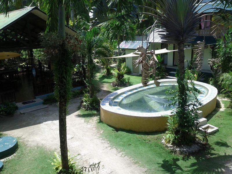 Point 303 Resort General Luna  Buitenkant foto