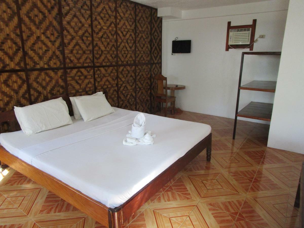 Point 303 Resort General Luna  Buitenkant foto